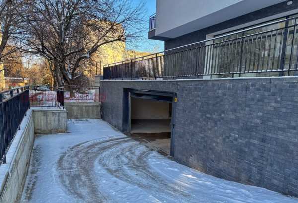 Продава гараж, паркомясто, гр. плевен, сторгозия