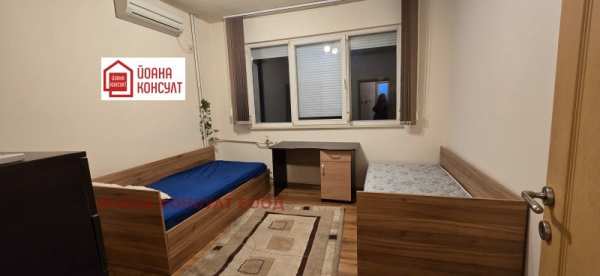 Дава под наем 1-стаен, гр. плевен, широк център