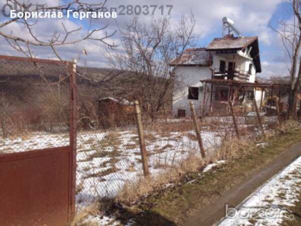 Продава, заменя, бартер вилно място в м. липака