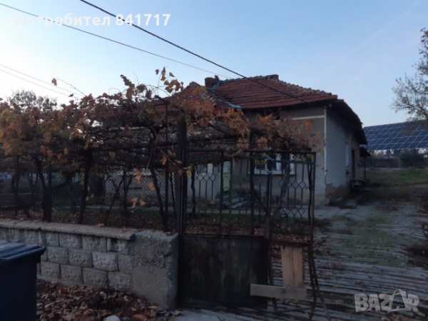 Фотоволтаична централа 60кв и къща с двор.