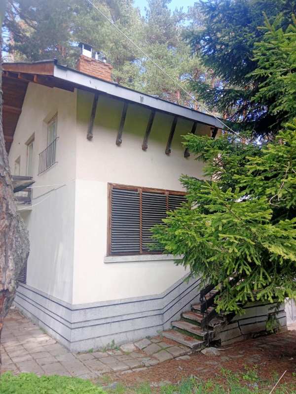 Продава вила, гр. перущица, област пловдив