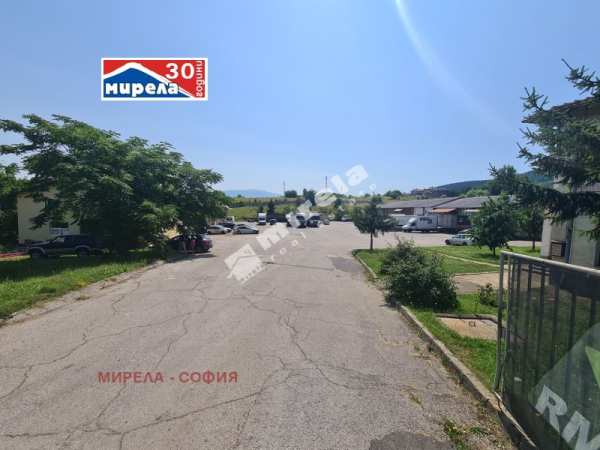 Продава пром. помещение, гр. перник, калкас