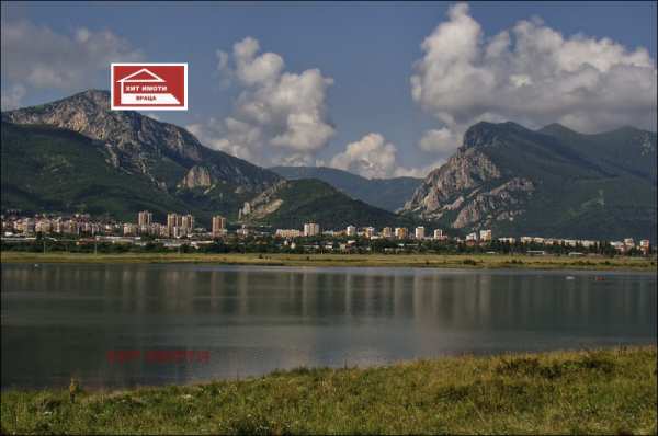 Продава бизнес имот, гр. враца, студентски град