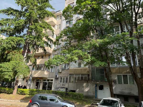 Продава 2-стаен, гр. русе, здравец изток