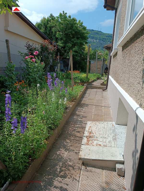 Продава къща, гр. шумен, макак