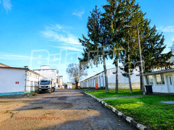 Продава склад, гр. добрич, промишлена зона - север