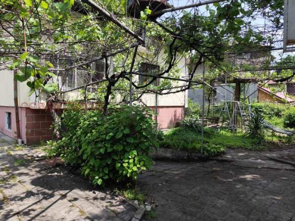 Продава къща, гр. златица, област софия област