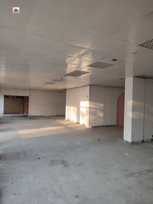 Продава магазин, гр. пазарджик, център