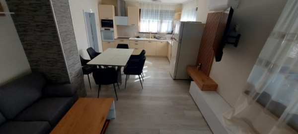 Продава етаж от къща, с. минерални бани, област хасково