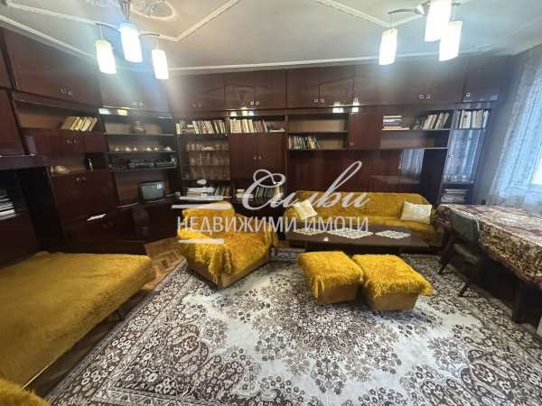 Продава 3-стаен, гр. шумен, център