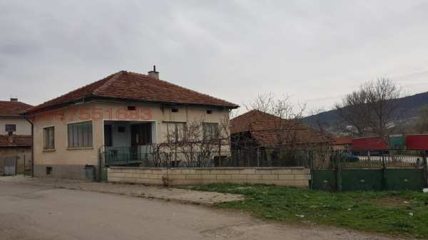 Продава къща, с. скравена, област софия област