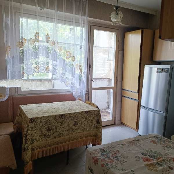 Продава 3-стаен, гр. карнобат, област бургас