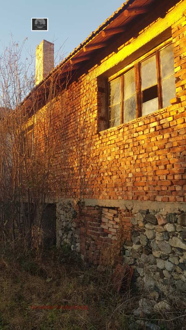 Продава пром. помещение, гр. дупница, област кюстендил