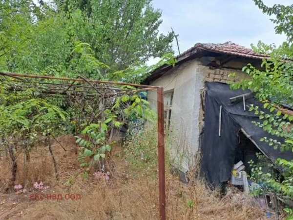 Продава къща, с. черноземен, област пловдив