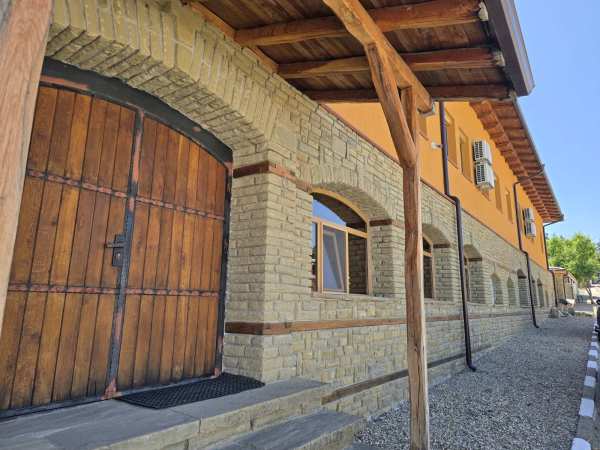 Продава хотел, с. стара река, област сливен