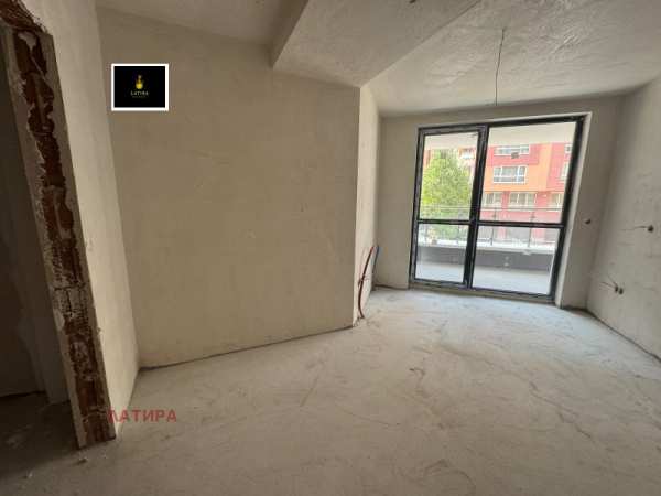 Продава  многостаен град София, Полигона
      177 кв.м