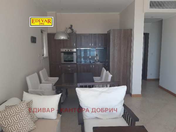 Продава 3-стаен, гр. балчик, област добрич