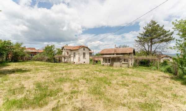Продава парцел, с. извор, област перник