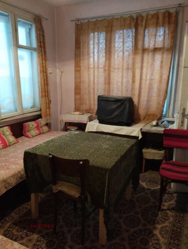 Продава  къща гр. Перущица, област Пловдив
      133 кв.м