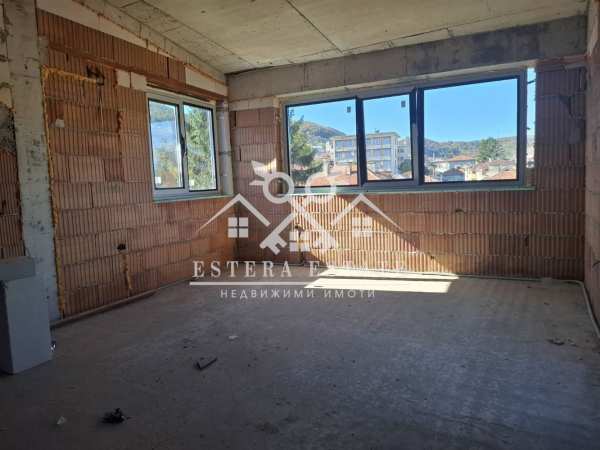 Продава 3-стаен, гр. шумен, център