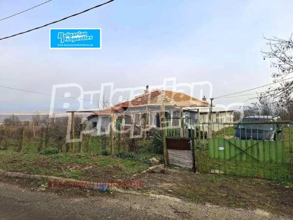 Продава къща, с. дебелт, област бургас