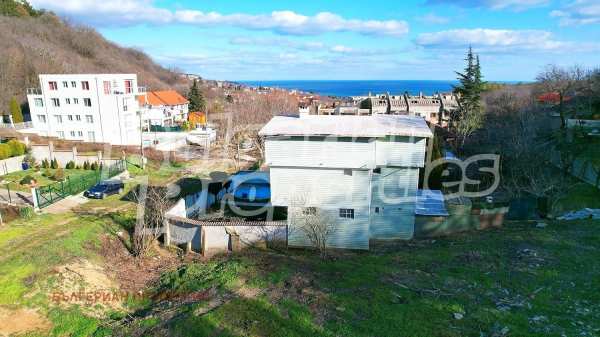 Продава парцел, гр. балчик, област добрич