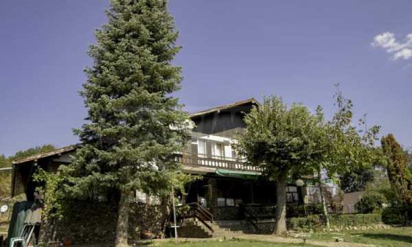 Продава хотел, гр. мездра, област враца