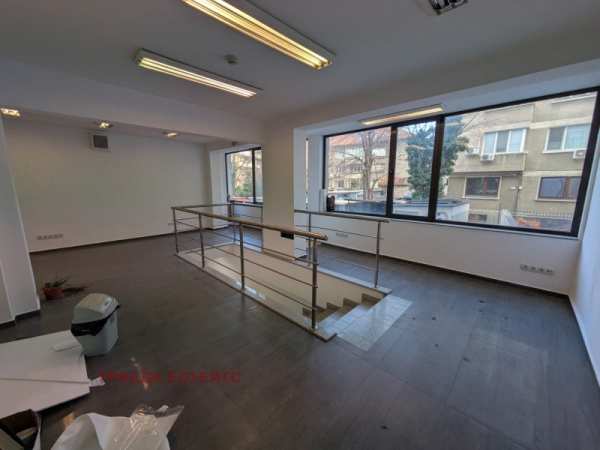 Продава офис, гр. бургас, център