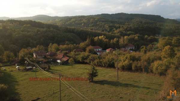 Продава парцел, гр. априлци, област ловеч