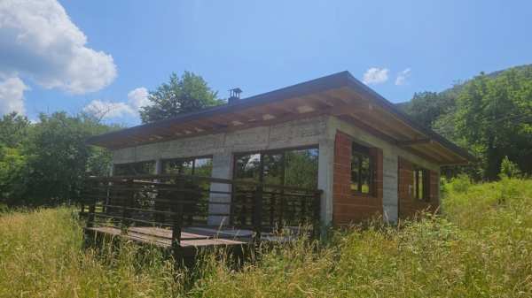 Продава къща, гр. правец, област софия област