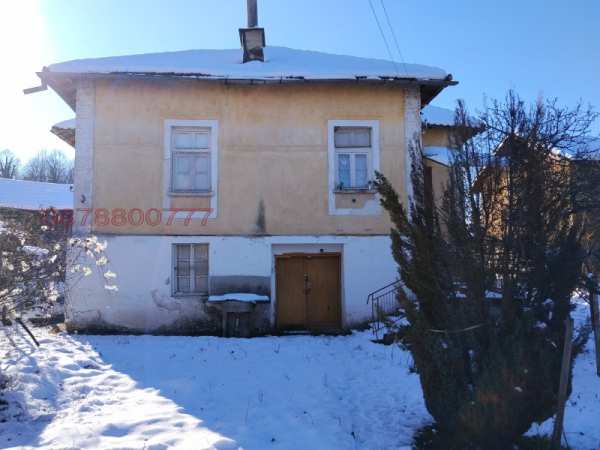 Продава къща, с. комарево, област монтана