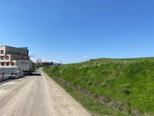 Продава парцел, гр. кърджали, промишлена зона - юг