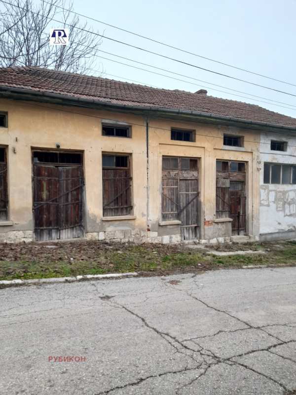 Продава бизнес имот, с. върбица, област плевен