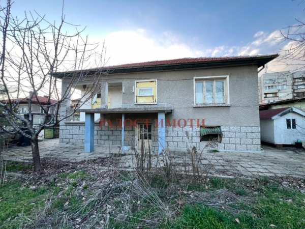 Продава къща, гр. първомай, област пловдив
