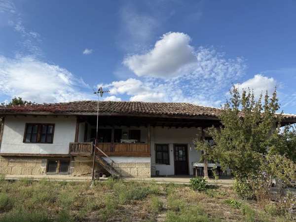 Продава къща, с. осенец, област разград