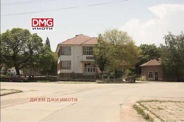 Продава парцел, с. гълъбник, област перник