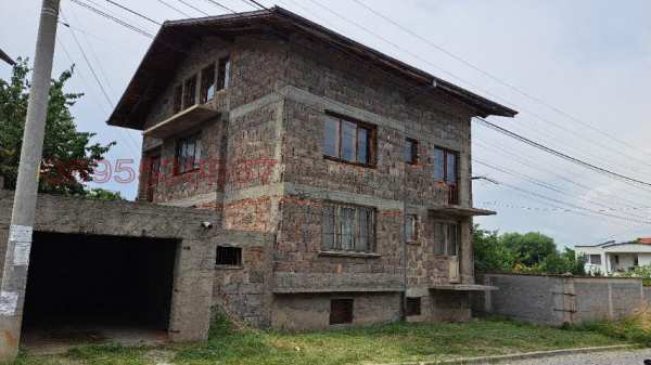 Продава къща, гр. перник, могиличе