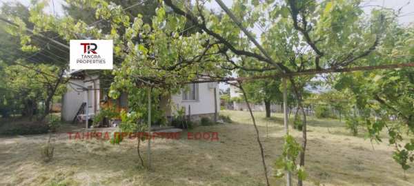 Продава  къща с. Чуковец, област Перник
      70 кв.м