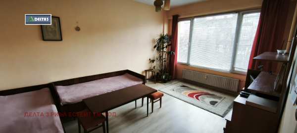 Продава 2-стаен, гр. перник, изток