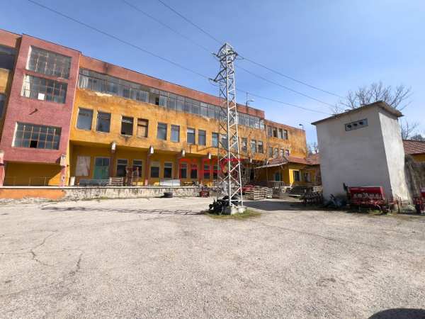 Продава пром. помещение, с. брягово, област пловдив