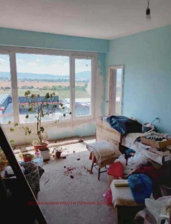 Продава  многостаен гр. Радомир, област Перник
      115 кв.м