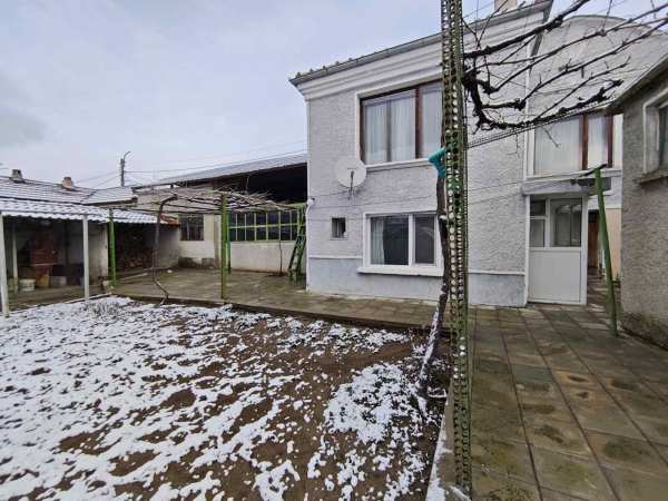 Продава къща, гр. каспичан, област шумен