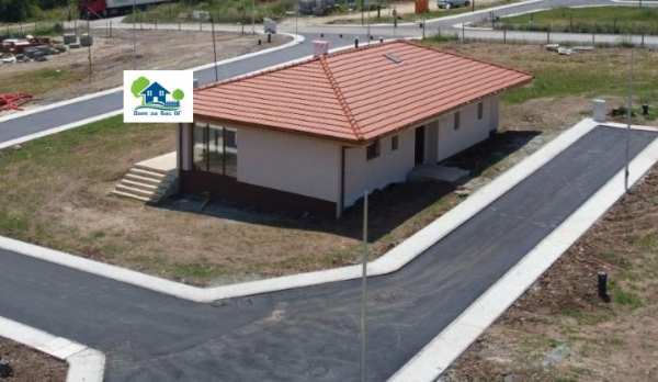 Продава  къща с. Нови хан, област София
      131 кв.м