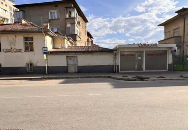 Продава къща, гр. пазарджик, идеален център