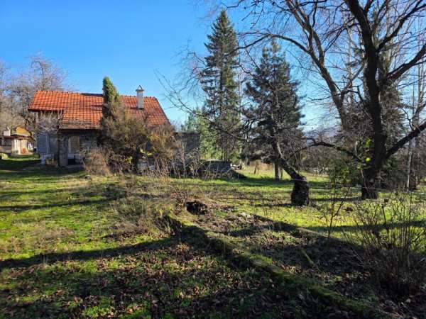 Продава къща, гр. златица, област софия област