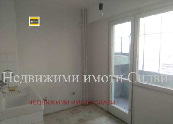 Продава 1-стаен, гр. шумен, тракия