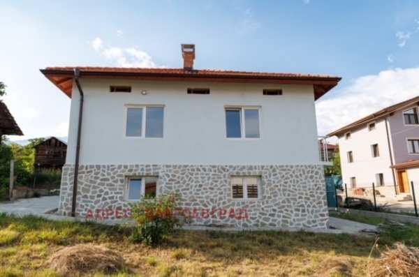 Продава къща, с. добърско, област благоевград