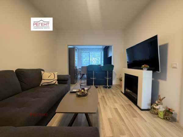 Продава  3-стаен град Габрово, Център
      90 кв.м