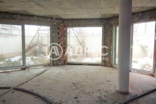 Продава многостаен, гр. ямбол, център