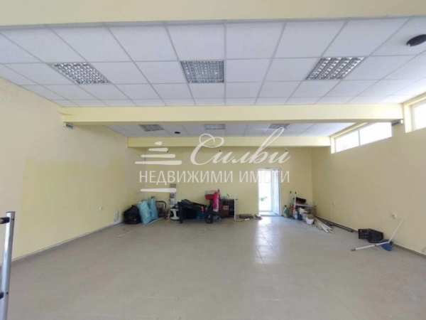 Продава  магазин град Шумен, Боян Българанов 2
      140 кв.м